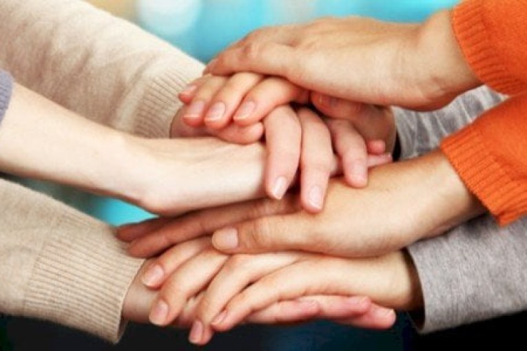 تعبيرا عن التضامن مع أهالي المفقودين .. حقوقيون يتحولون إلى جرجيس