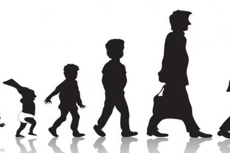 كم سيعيش الإنسان في القرن الحالي؟ علماء يكشفون العمر الصادم