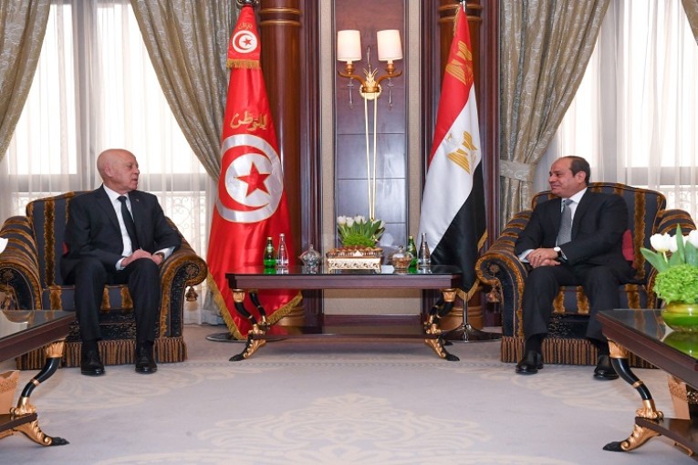 السيسي: مصر حريصة على توسيع التعاون الثنائي مع تونس