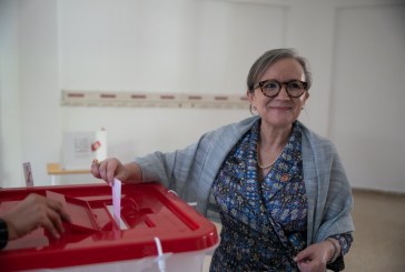 بالصور و الفيديو/ رئيسة الحكومة تؤدي واجبها الانتخابي