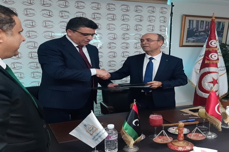 توقيع مذكرة تفاهم بين محكمة المحاسبات وديوان المحاسبة الليبي