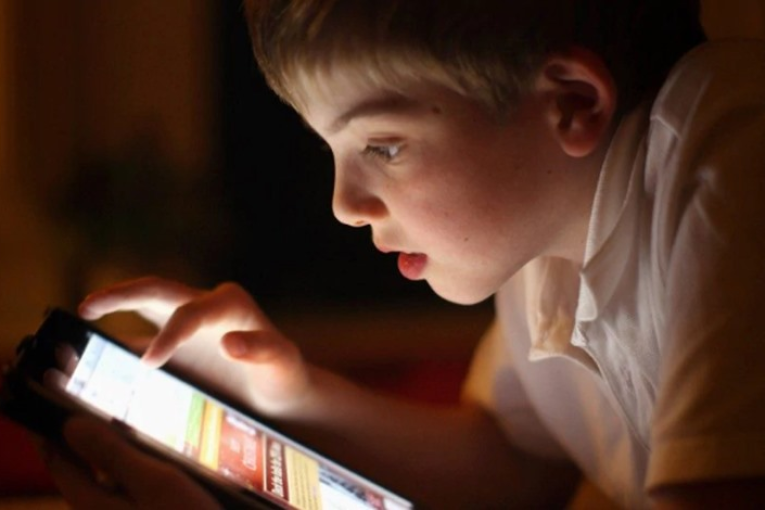 وكالة السلامة المعلوماتية تحذّر من خطورة ألعاب إلكترونيّة على الأطفال