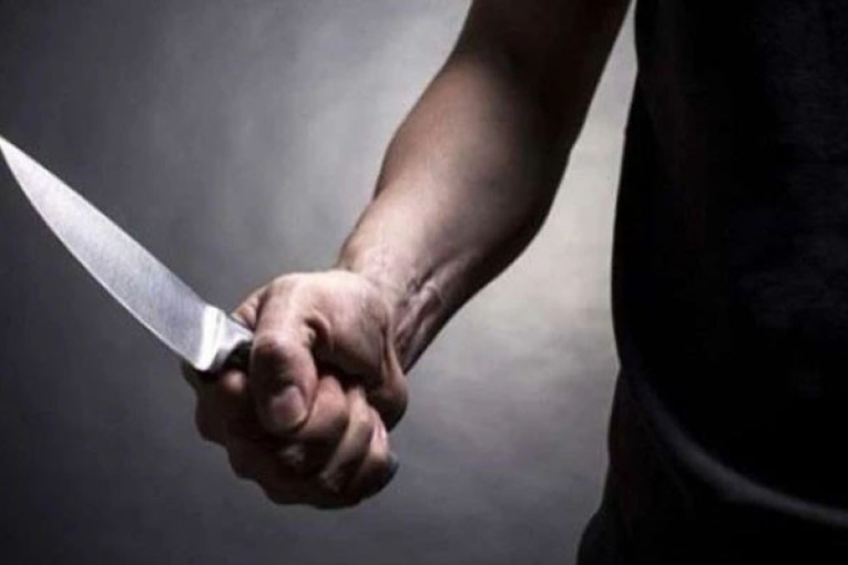 الحمامات : عون أمن يطعن 3 أشخاص بعد خروجه من علبة ليلية