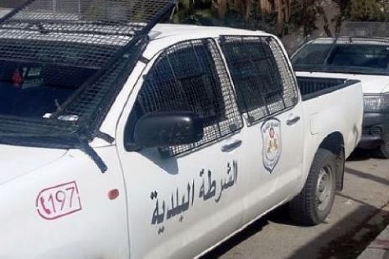 مداهمات أمنيّة على محتكري المود الأساسية