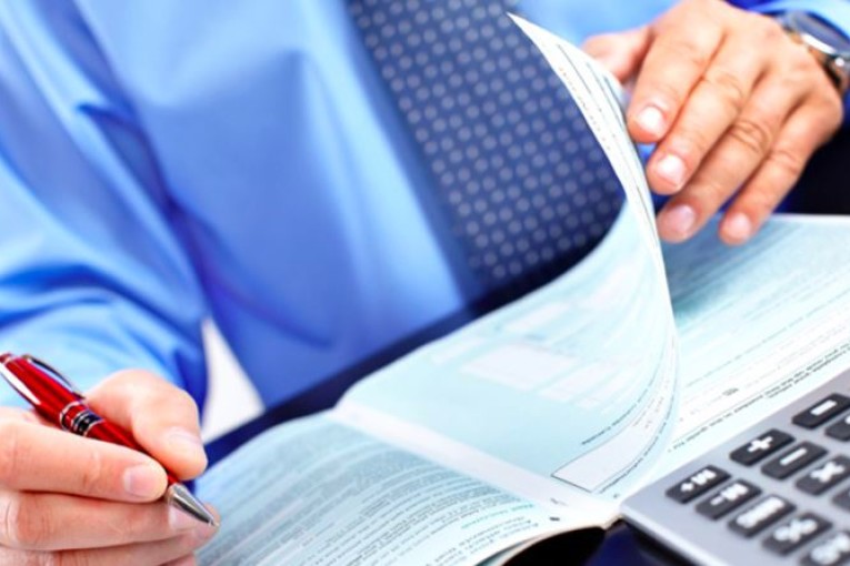 معهد الخبراء المحاسبين يدعو الحكومة إلى التخلي عن الإجراءات الجديدة المتعلقة بزيادة الضرائب