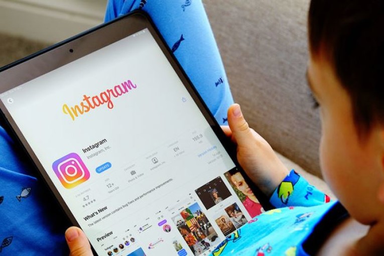 من أجل الاستخدام الآمن للأنترنات: إصدار كرّاس الأمن السيبراني للطفل