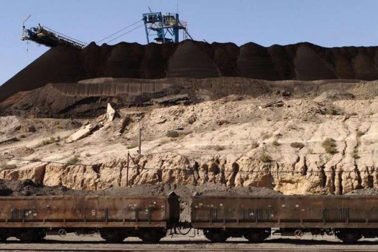 الميزان الإقتصادي 2023: توقعات ببلوغ انتاج 400 ألف طن من الفسفاط شهريا