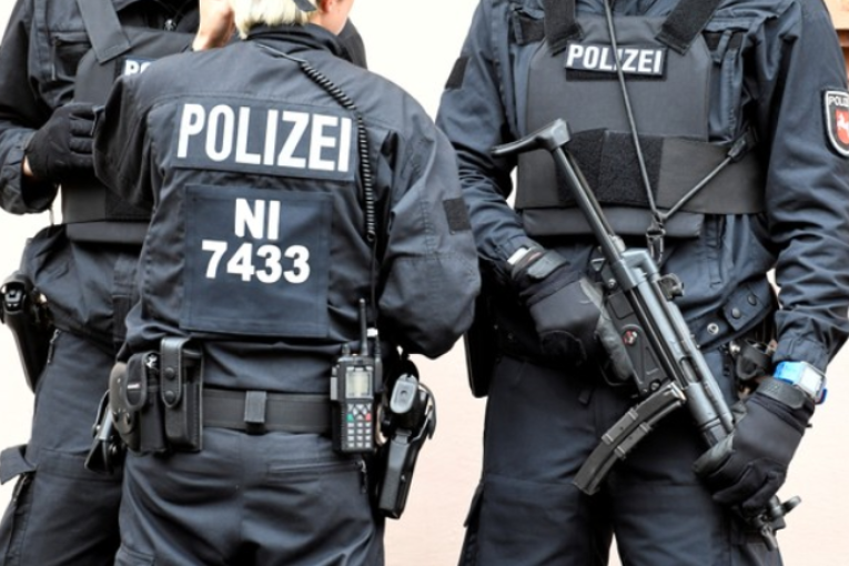 مقتل منفذ عملية احتجاز الرهائن على يد الشرطة في ألمانيا