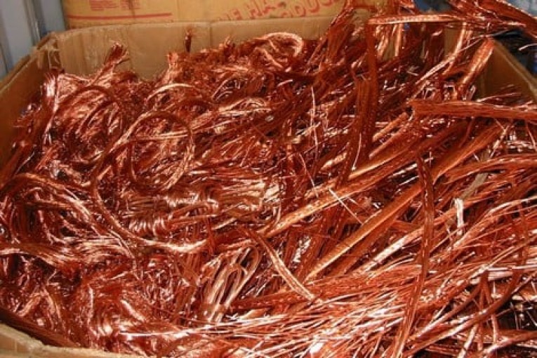 نابل .. ضبط 3 شبان بصدد سرقة “النحاس”