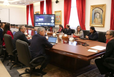 رئيسة الحكومة تشرف على مجلس وزاري مضيق مع ممثلين عن البنك الدولي