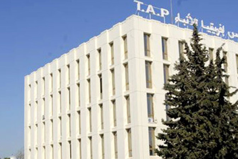 أمام مقر رئاسة الحكومة.. صحفيون بوكالة تونس إفريقيا للأنباء يدخلون في اعتصام مفتوح