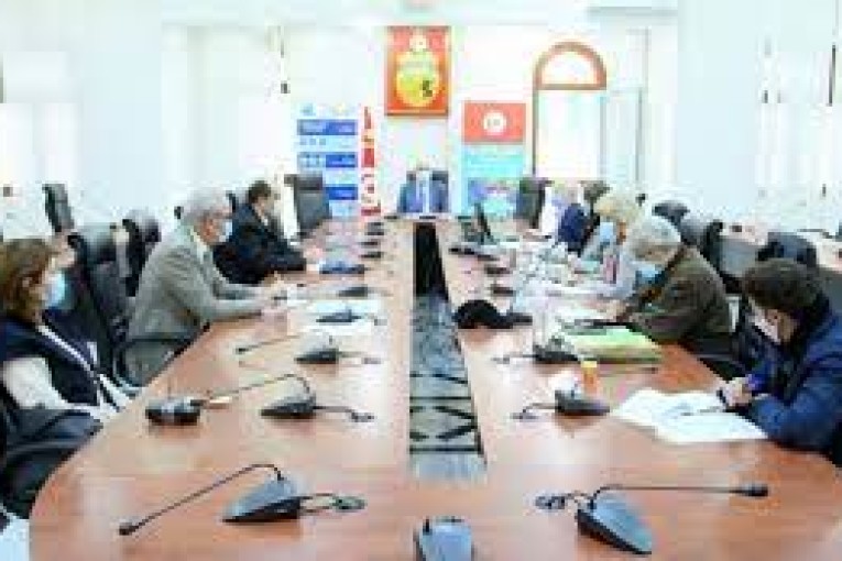 اللجنة العلمية: الوضع الوبائي لكورونا تحت السيطرة و لا أعراض خطرة للمتحور الجديد