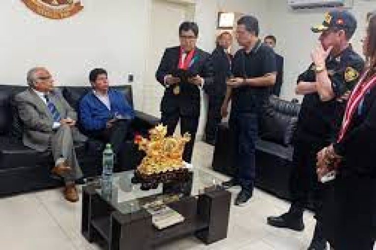 بعد حله البرلمان..الأمن يلقي القبض على رئيس البلاد بيدرو كاستيلو