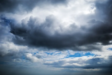 أجواء مغيمة ورياح قوية بهذه المناطق …