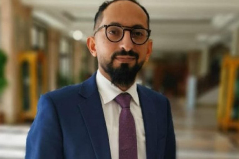 مجدي الكرباعي يستقيل من حزب التيار الديمقراطي