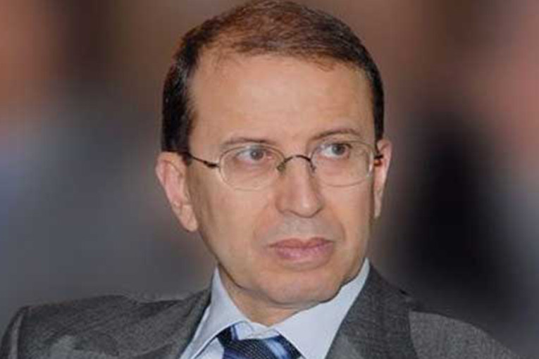 الموت يفجع هشام اللومي