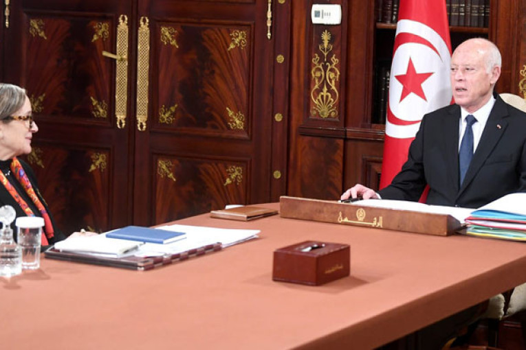 رئيس الدولة يستعرض مع رئيسة الحكومة المشاريع الكبرى التي ستدخل طور الإنجاز