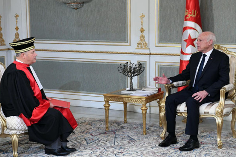 رئيس الدولة: القضاء أهم وظيفة ولا بد من تطهير البلاد من المارقين عن القانون