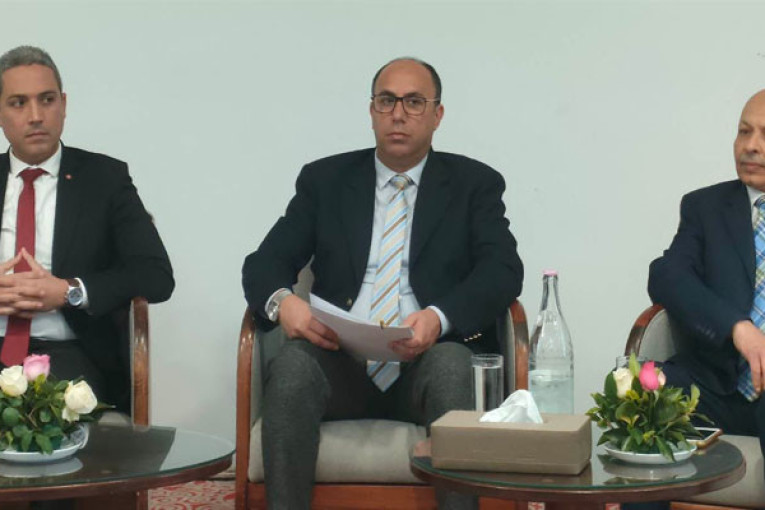 وزير السياحة: هناك إشكاليات كبيرة في النقل الجوي مما عطل توافد عدد من السياح على تونس