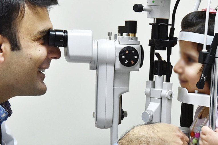 قافلة  صحية اختصاص طب عيون لفائدة تلاميذ تطاوين