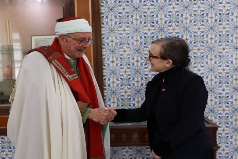 خلال لقائها مفتي الجمهورية: بودن تؤكد دعم الحكومة لديوان الإفتاء من أجل السير وفق المنهج الزيتوني