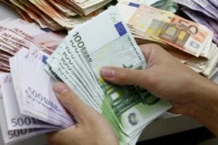 تونس تفتح باب الاكتتاب في القسط الأول من القرض الرقاعي لتعبئة 700 مليون دينار