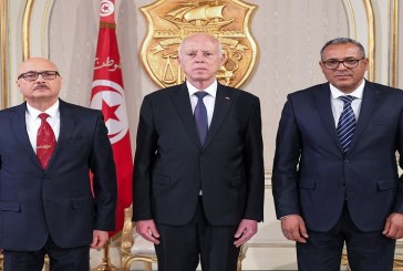 وزيرا الفلاحة والتربية الجديدين يؤديان اليمين أمام رئيس الجمهورية