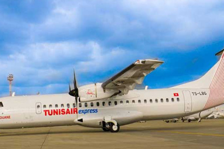 رحلة ثانية بين الجزائر وتوزر يوم 8 جانفي