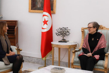 بودن تؤكد على أهمية دور اتحاد المرأة في تخفيف حدة الأزمة على الأسرة التونسية