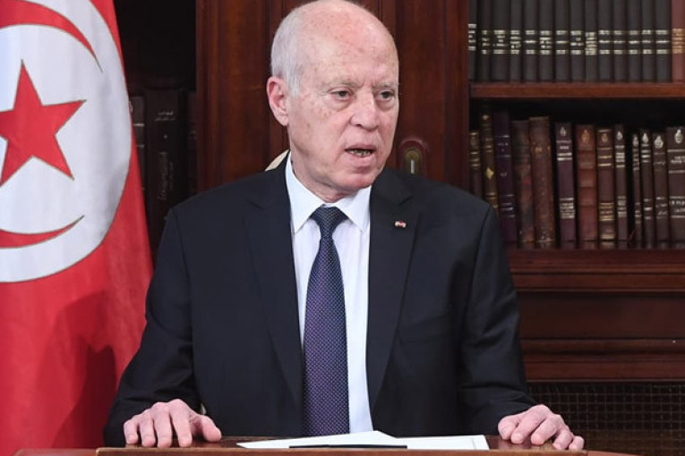 رئيس الدولة ينهي مهام وزيري التربية والفلاحة