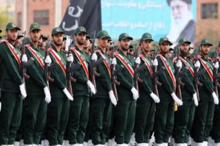 رئيسة المفوضية الأوروبية تؤيد تصنيف الحرس الثوري الإيراني منظمة إرهابية