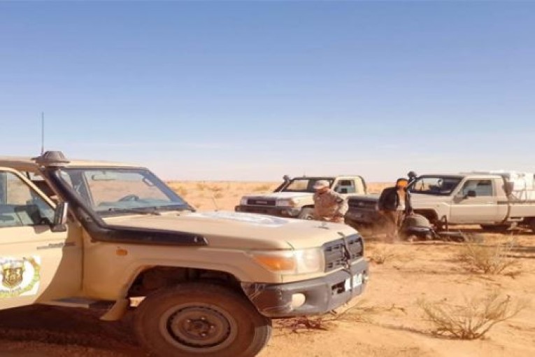 تطاوين: حجز 90 ألف علبة سجائر مهربة على متن شاحنات رباعية الدفع غير مدرجة بالسلسلة المنجمية