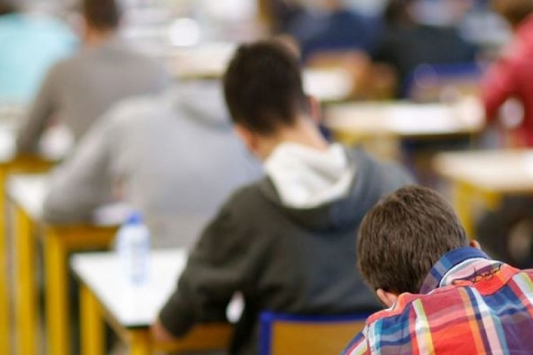 غدا: إنطلاق إمتحانات الثلاثي الأول لتلاميذ المرحلة الإبتدائية