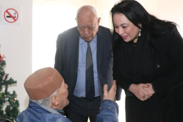 وزيرة الأسرة تضاعف عدد أعوان التمريض بمؤسسات رعاية كبار السن 3 مرات