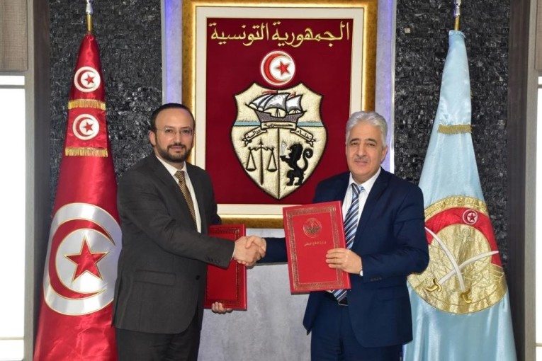 إمضاء اتفاقية بين وزارة الدفاع ووزارة تكنولوجيات الاتصال