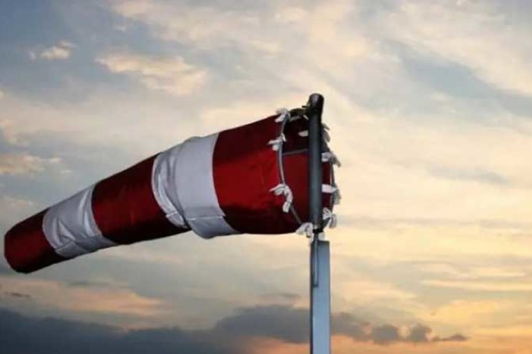 الليلة: رياح قوية والحرارة تنخفض إلى 6 درجات