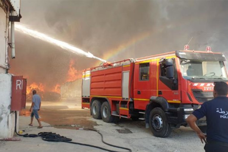 الزهراء : اخماد حريق بمصنع للأسلاك الكهربائية