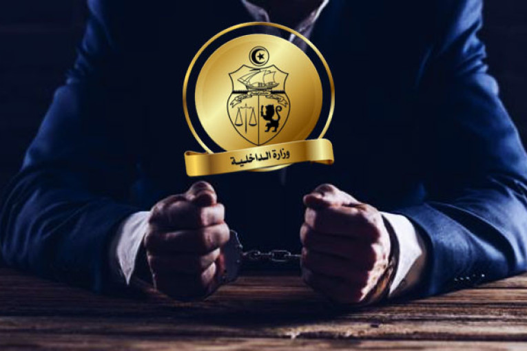 50 طنا من القهوة… قطع ذهبية… ساعات فاخرة تصل إلى 600 ألف دولار الواحدة: الإحتفاظ بشخص من أجل شبهة تبييض الأموال