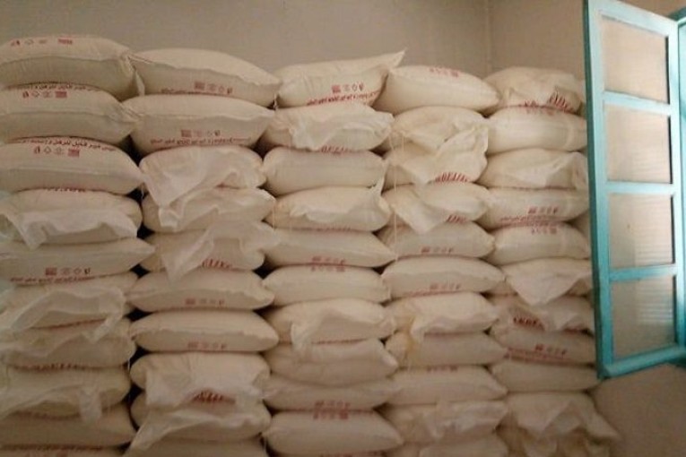 سيدي بوزيد: الإحتفاظ بشخص مُتحوٍز على كميات كبيرة من مادة ”السميد”