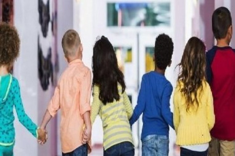 وزارة المرأة ترفّع في الدعم المالي تعزيزا لدور الدولة الاجتماعي في التعهد بالأطفال فاقدي السند