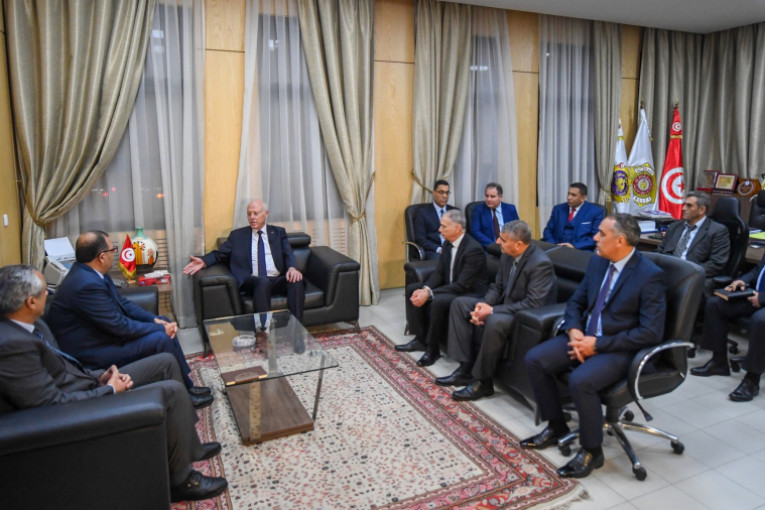 سعيد : الواجب المقدس يقتضي اليوم حماية الوطن ممن يرتمون في أحضان أي جهة أجنبية