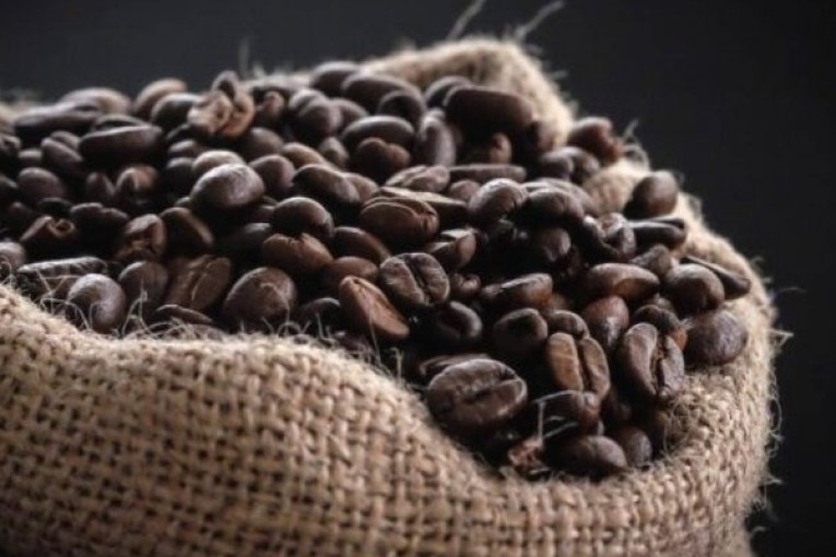 ولاية تونس: الكشف عن مخزن عشوائي وحجز 1432 كغ من القهوة