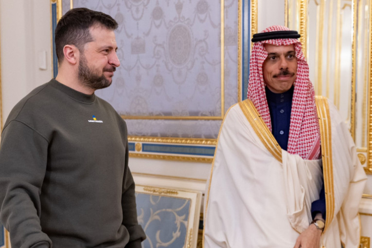 السعودية تدعم أوكرانيا بـ 400 مليون دولار