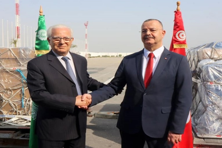 تونس تتسلم تجهيزات طبّية متطوّرة هبة من مجلس وزراء الصحة العرب