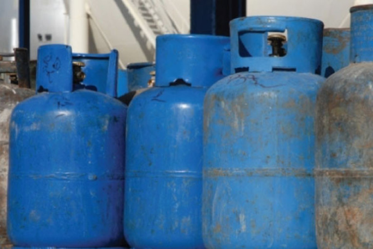 مدير عام المحروقات: رفع الدعم عن قارورة الغاز المنزلي سيكون بصفة تدريجية