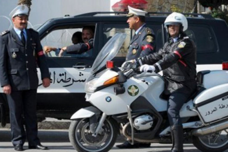 العاصمة :القبض على منحرفين استوليا على حقيبة من سيارة تابعة لوزارة الداخلية