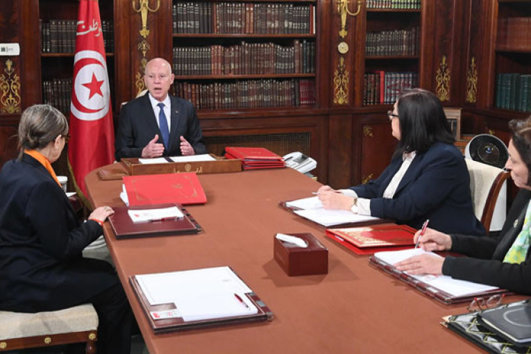 سعيد : ندرة بعض المواد الأساسية يندرج ضمن مخطط أطرافه معلومة للجميع