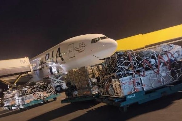 باكستان ترسل فرق إنقاذ ومساعدات إغاثية إلى تركيا