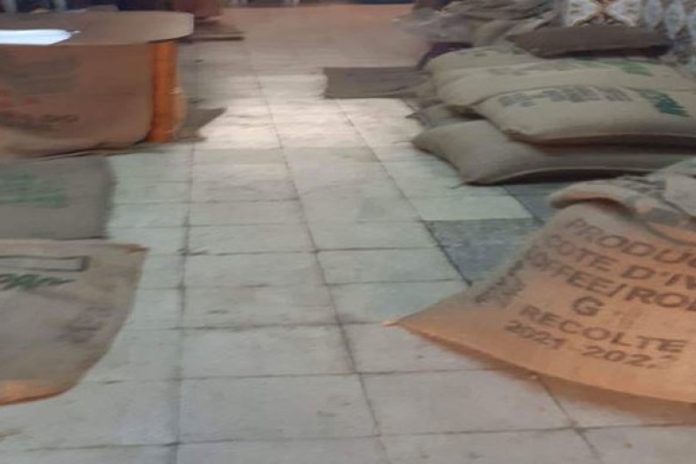 بنزرت: حجز 520 كلغ من القهوة تعمّد صاحبها إخفاءها والإمتناع عن تزويد الحرفاء بها