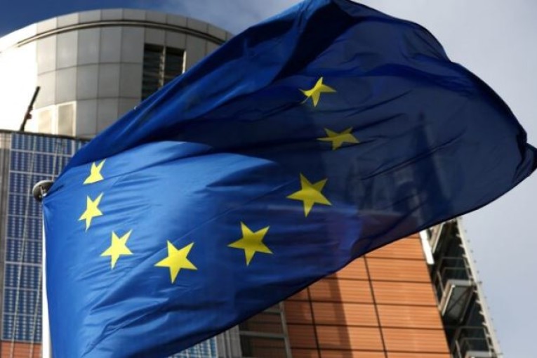 الاتحاد الأوروبي يتعهد بزيادة الضغط على روسيا حتى تحرير أوكرانيا